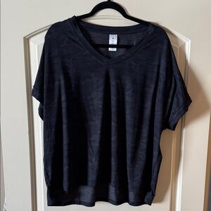 Women's camouflage Black Gray V-Neck Short Sleeve Tee - Subtle Camo Texture XXL